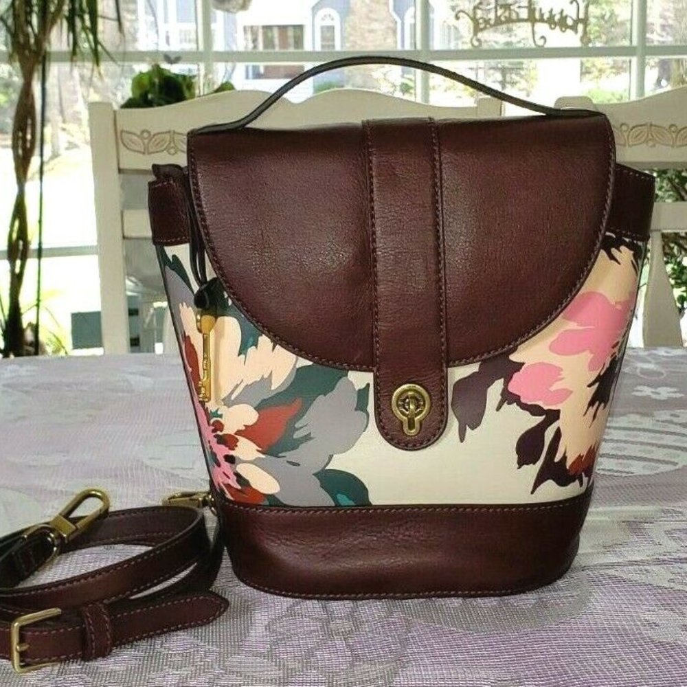 Fossil Clara Bucket Satchel Crossbody Handbag W/L… - image 1